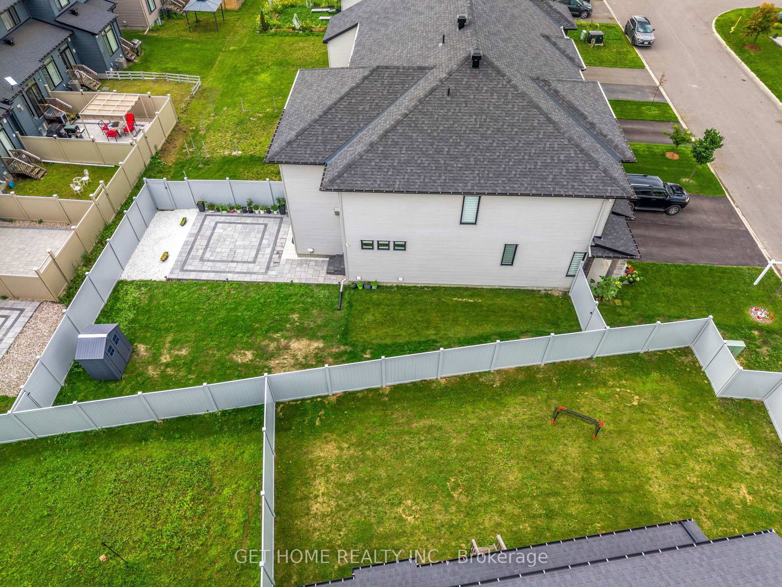39 Hermes Avenue • Ottawa, ON photo 42
