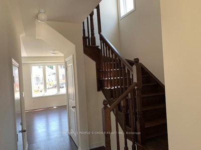 419 Black Cherry Crescent • Shelburne, ON photo 6