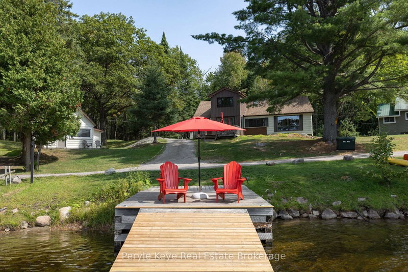 1025 & 1027 Big Island Rd, Bracebridge, Ontario