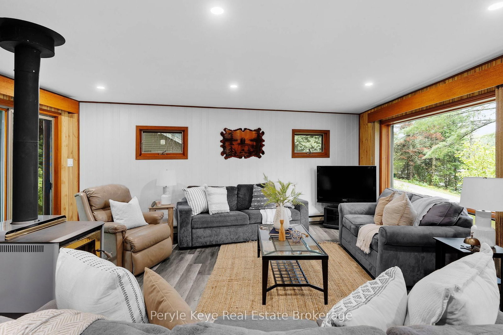 1025 & 1027 Big Island Road • Bracebridge, ON photo 14