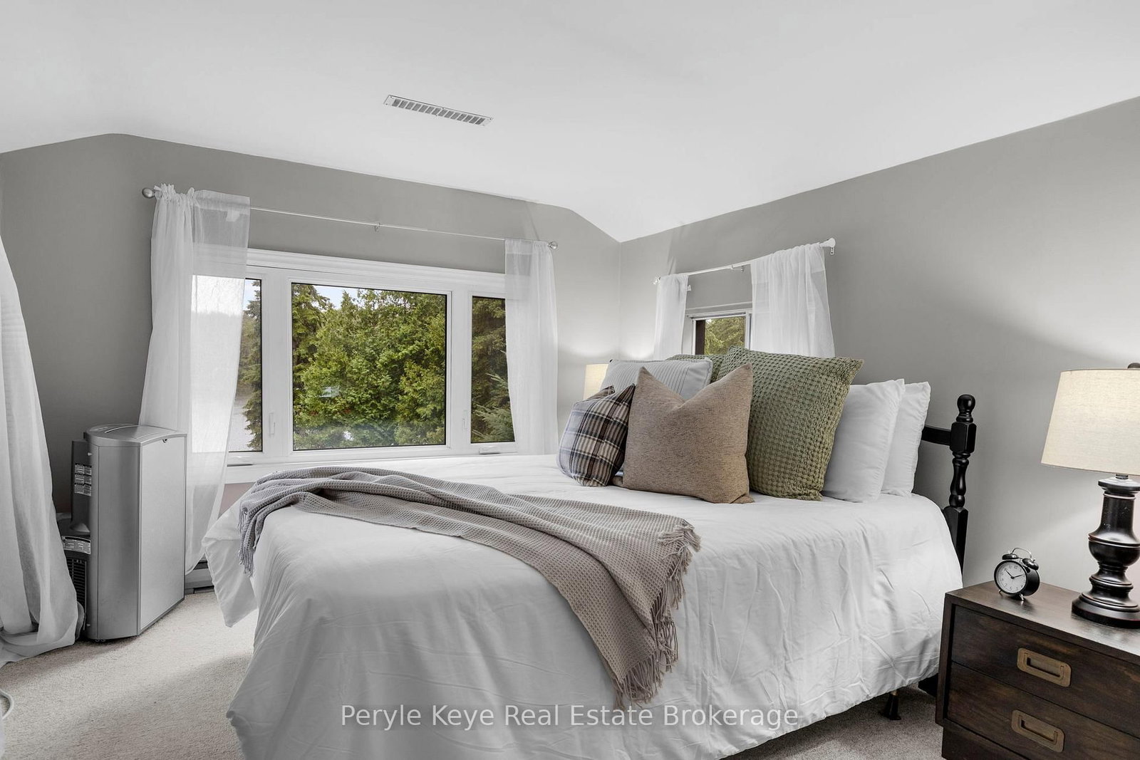 1025 & 1027 Big Island Road • Bracebridge, ON photo 18