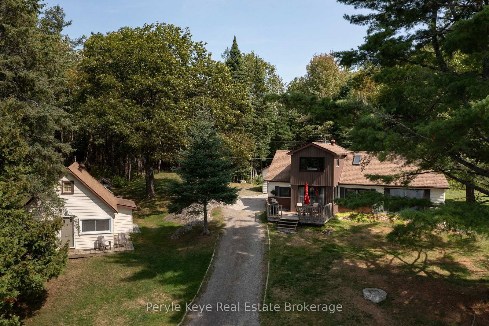 1025 & 1027 Big Island Road • Bracebridge, ON photo 6