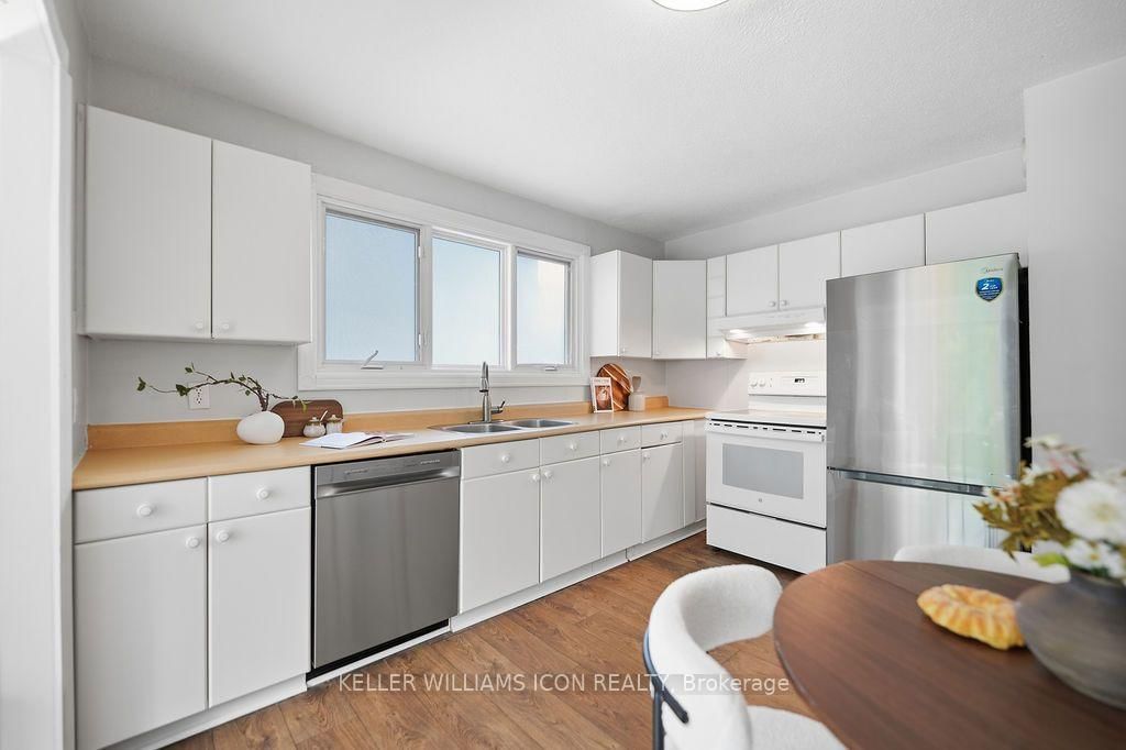 313 Savard Avenue • Ottawa, ON photo 16