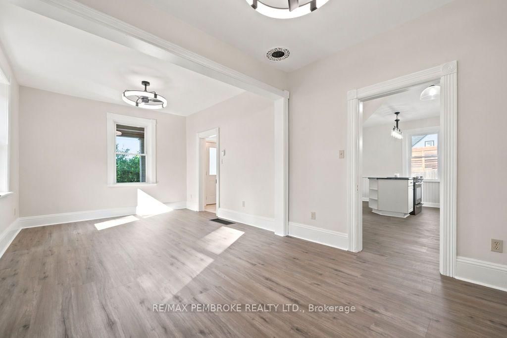 131 Bonnechere Street W • Eganville, ON photo 12