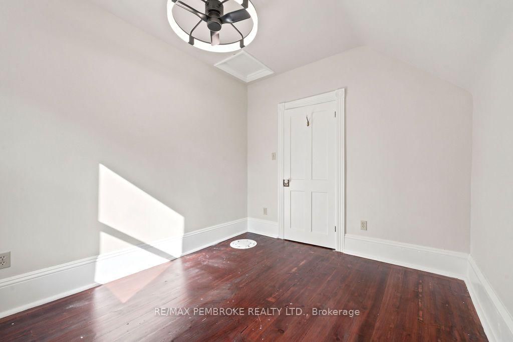 131 Bonnechere Street W • Eganville, ON photo 16