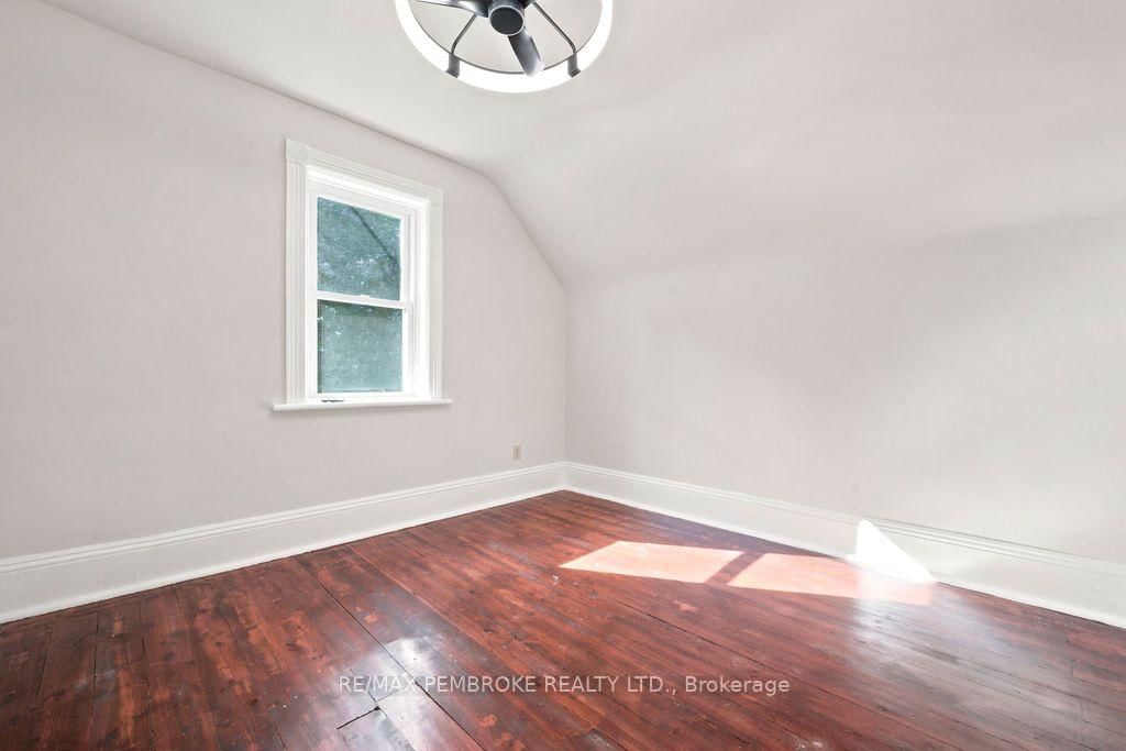 131 Bonnechere Street W • Eganville, ON photo 18
