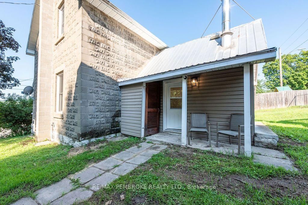131 Bonnechere Street W • Eganville, ON photo 28