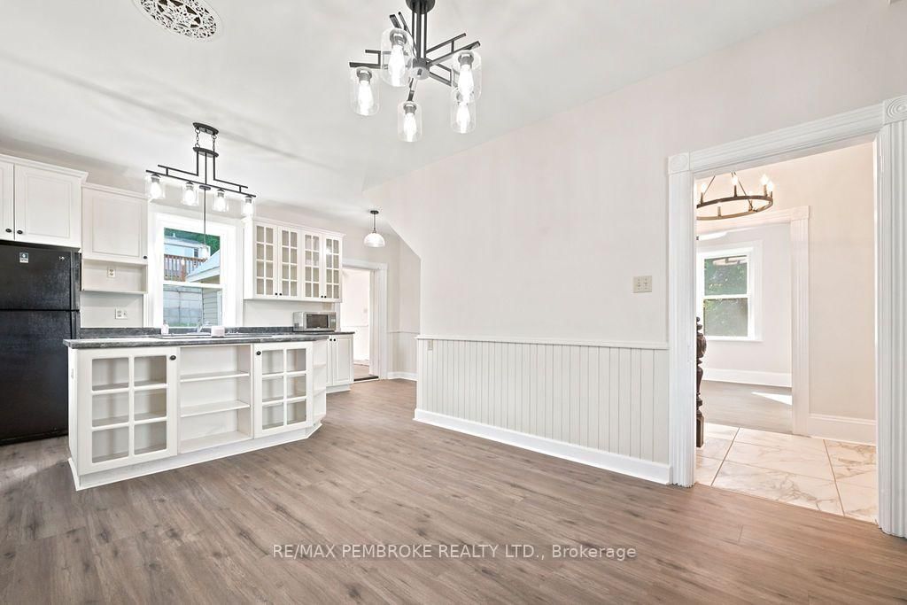 131 Bonnechere Street W • Eganville, ON photo 9