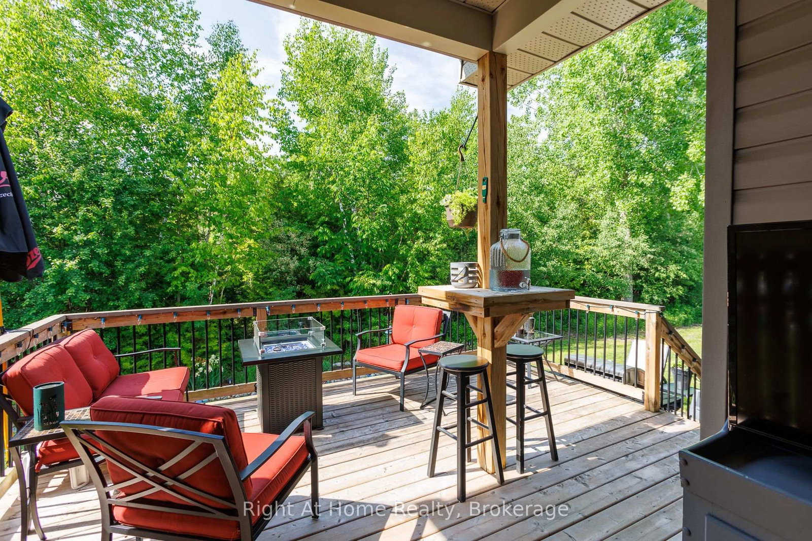 40 Birchmount Street • Quinte West, ON photo 27