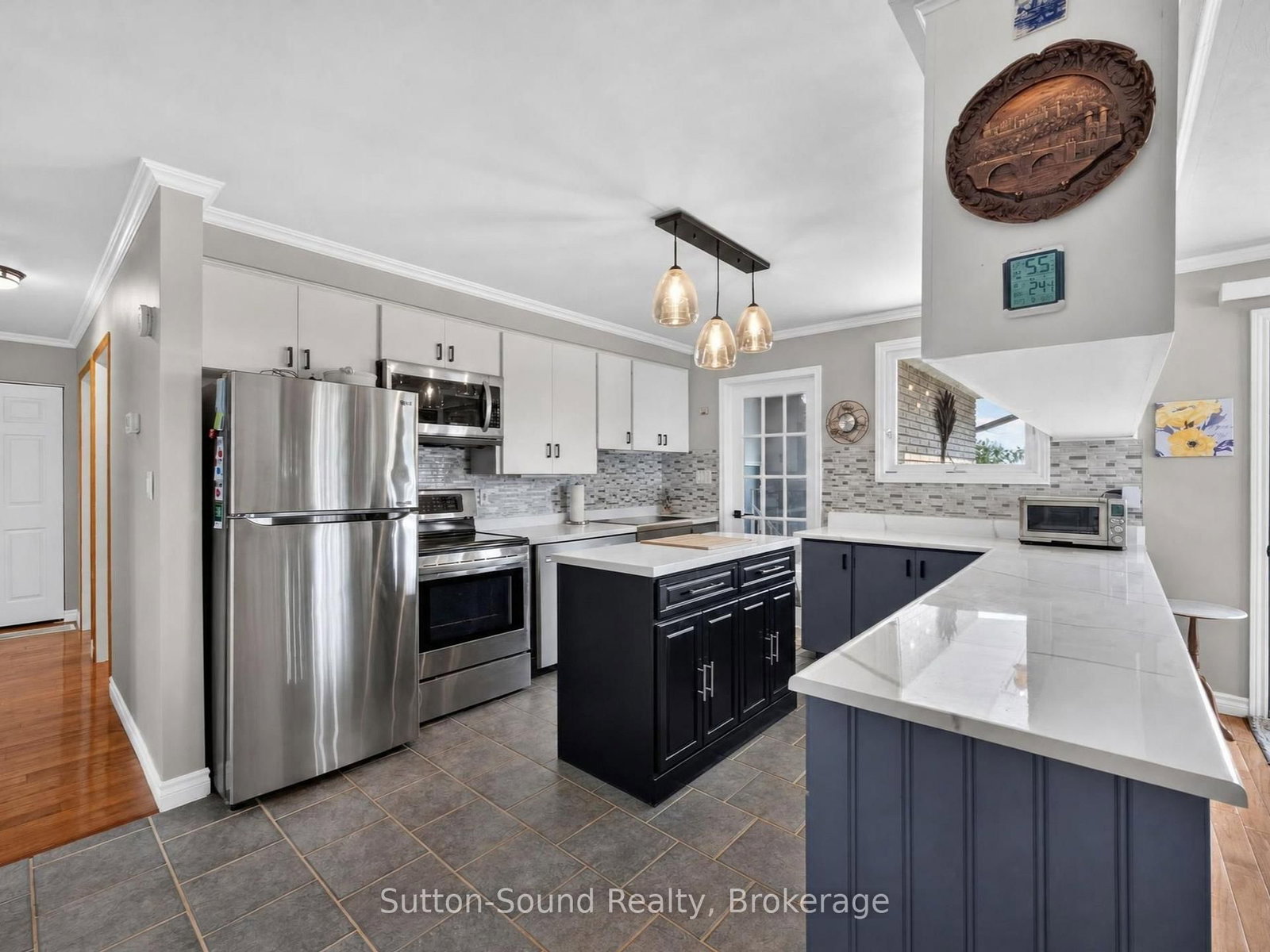 383256 DAWSON Road • Georgian Bluffs, ON photo 12