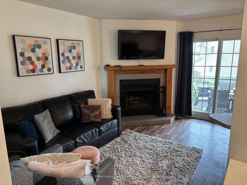 32 - 146 SETTLERS Way