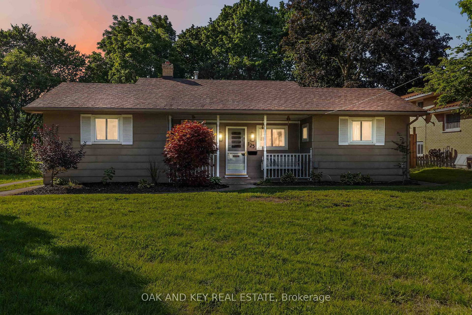 125 Keefer Street • Strathroy-Caradoc, ON photo 2