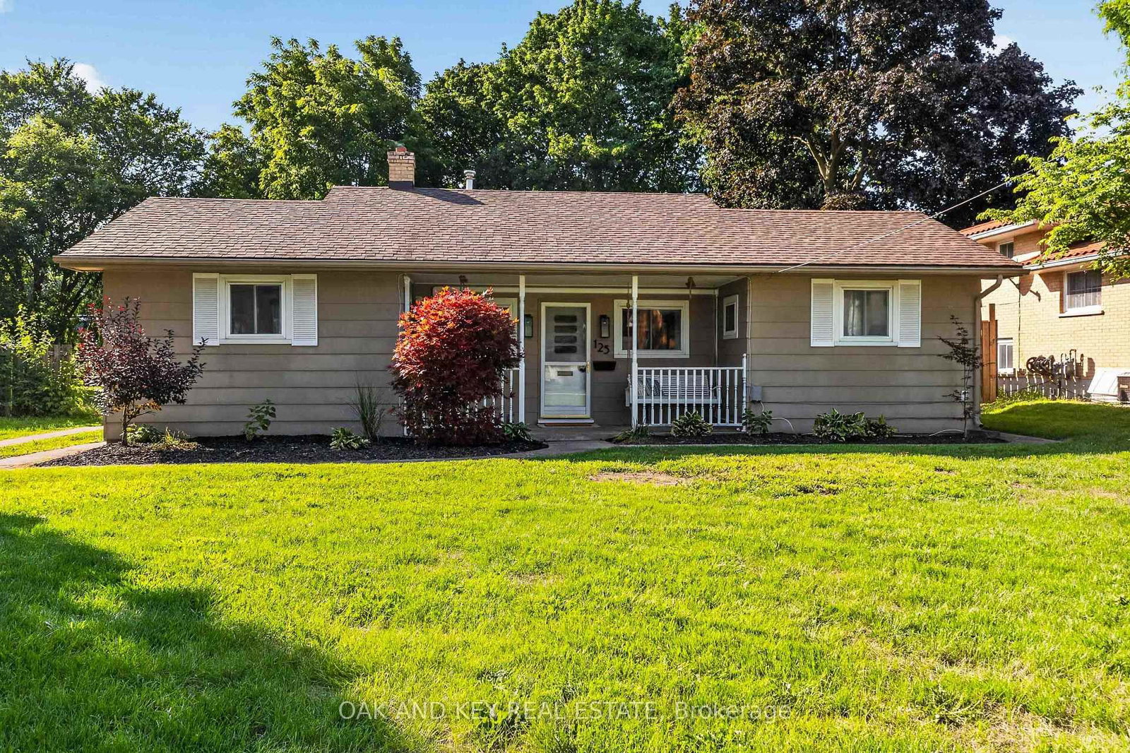 125 Keefer Street • Strathroy-Caradoc, ON photo 3