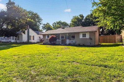 125 Keefer Street • Strathroy-Caradoc, ON photo 4