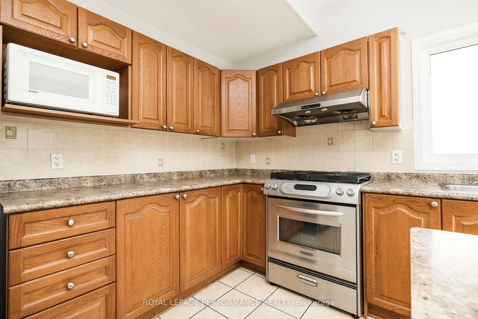 127 Finn Court • Ottawa, ON photo 10