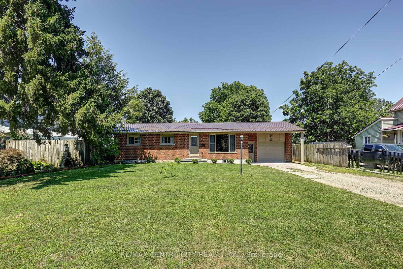 113 South Street W • Aylmer, ON photo 1
