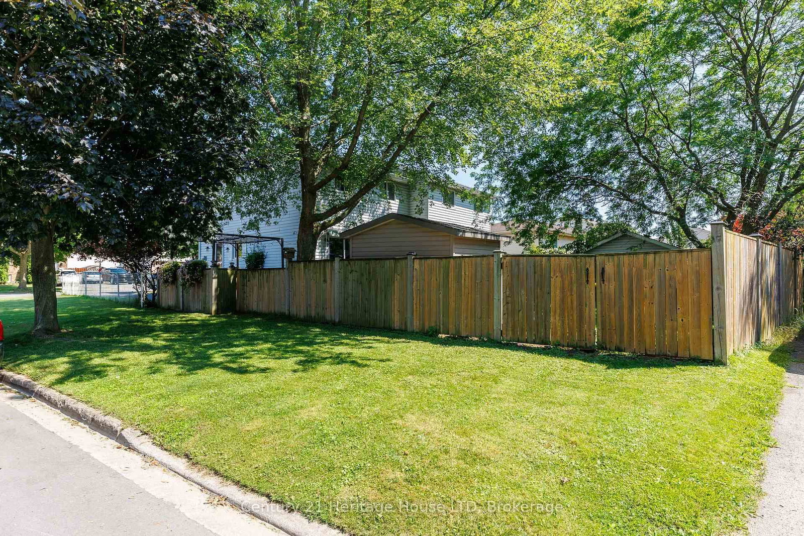 6477 Malibu Drive • Niagara Falls, ON photo 38