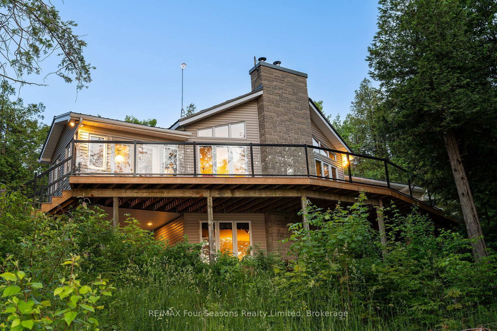 188 Highpoint Crescent • Grey Highlands, ON photo 6