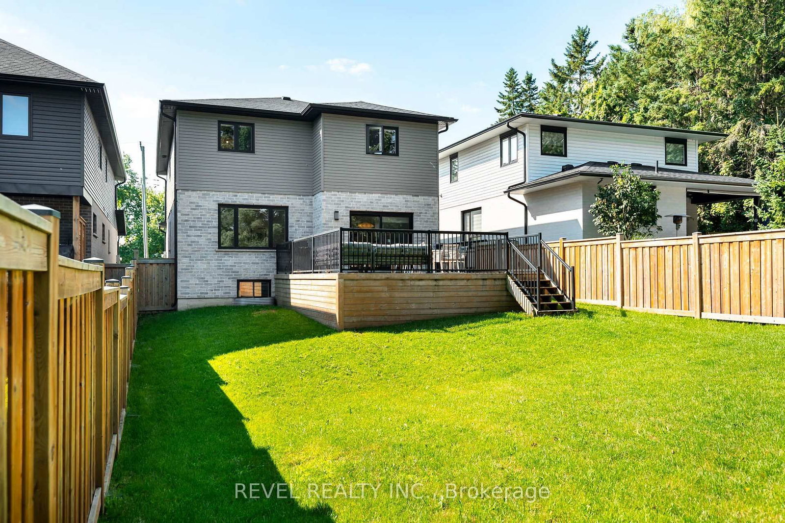 18 School Road • Shelburne, ON photo 41