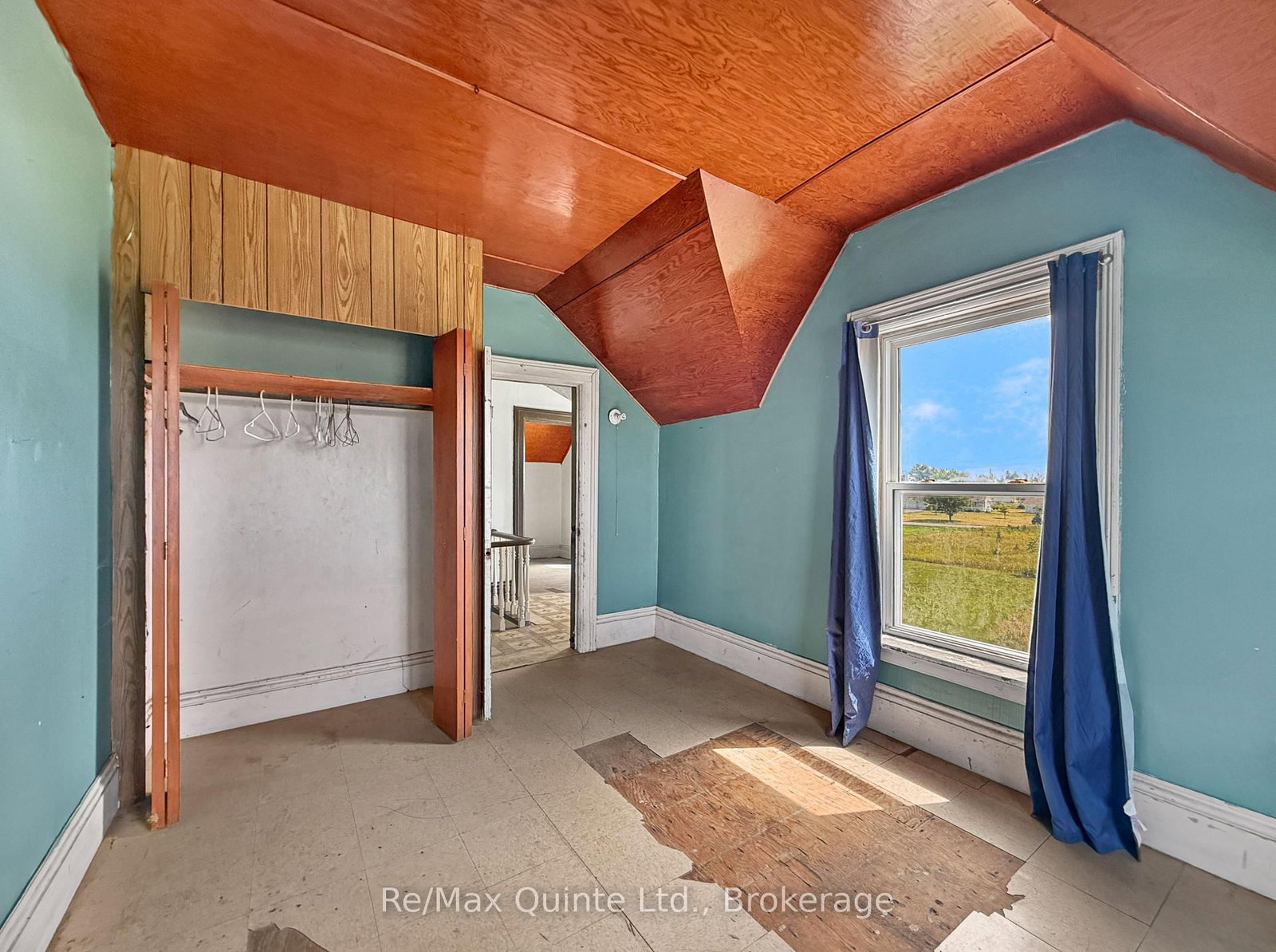 98 Swamp College Road • Prince Edward County, ON photo 18