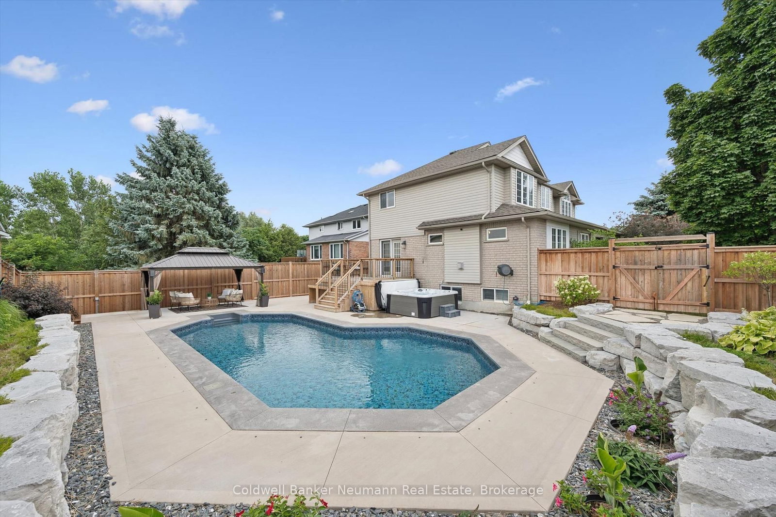 1 Teal Drive • Guelph, ON photo 4