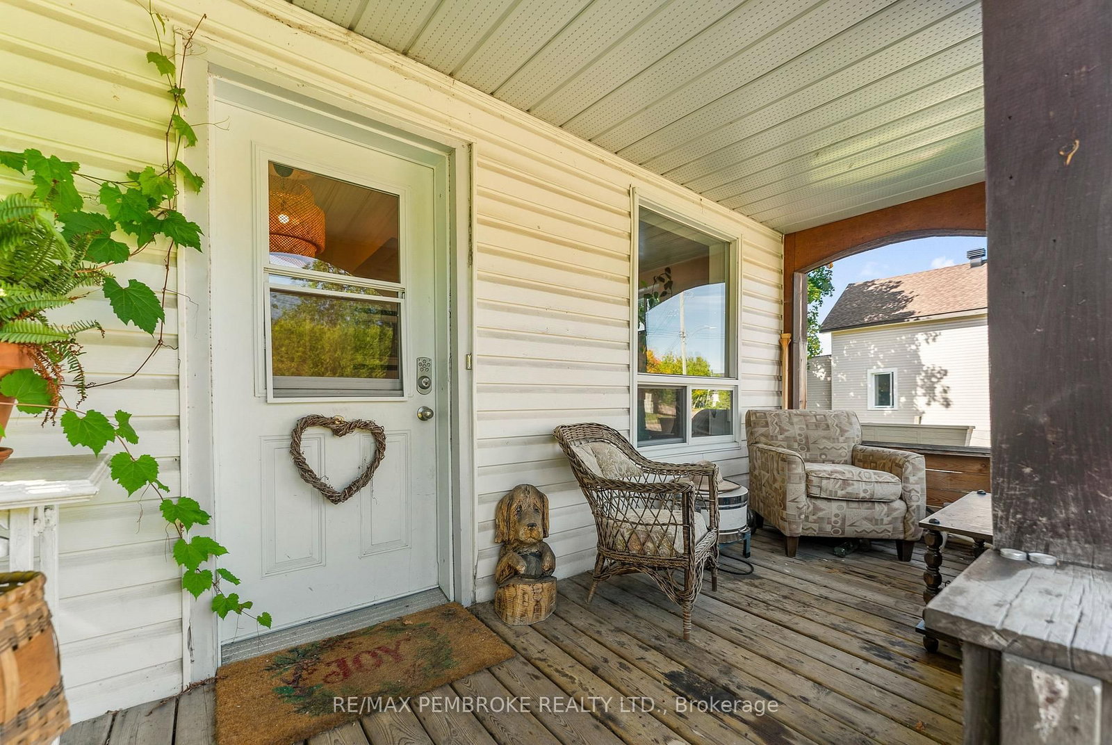 570 Eganville Road • Pembroke, ON photo 11