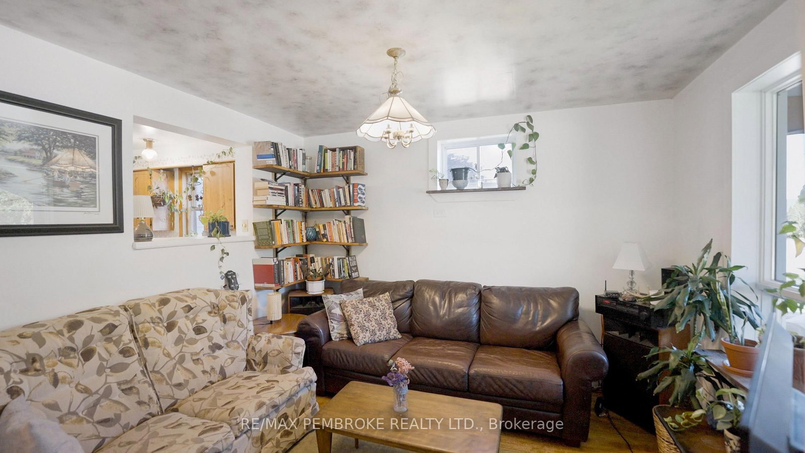 570 Eganville Road • Pembroke, ON photo 14