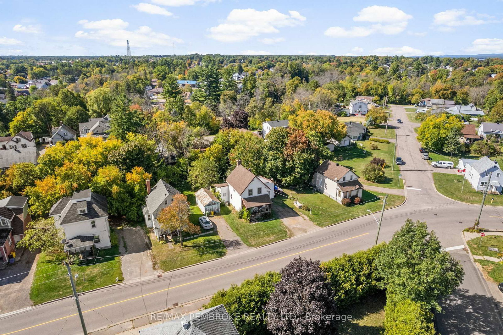 570 Eganville Road • Pembroke, ON photo 6