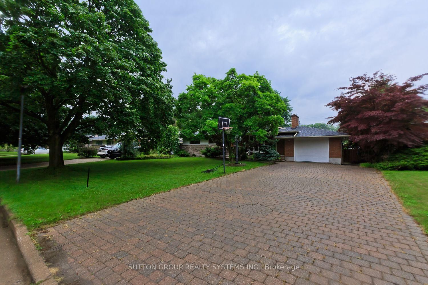 55 Richelieu Drive • St. Catharines, ON photo 3