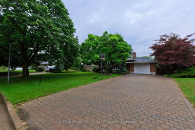 55 Richelieu Drive • St. Catharines, ON photo 3