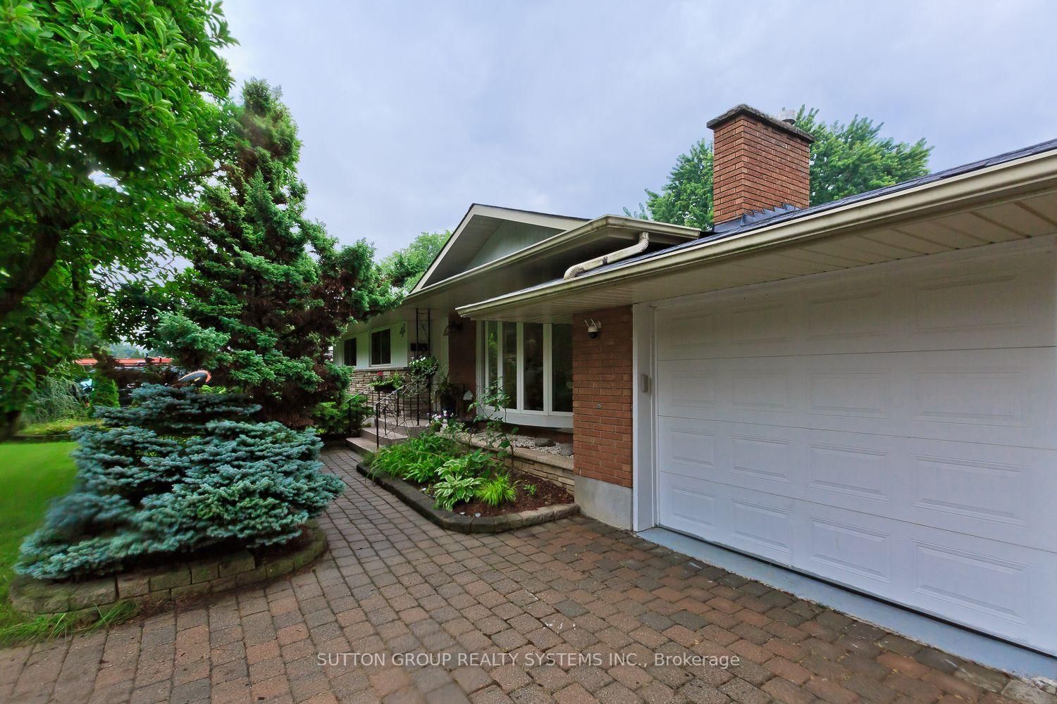 55 Richelieu Drive • St. Catharines, ON photo 5