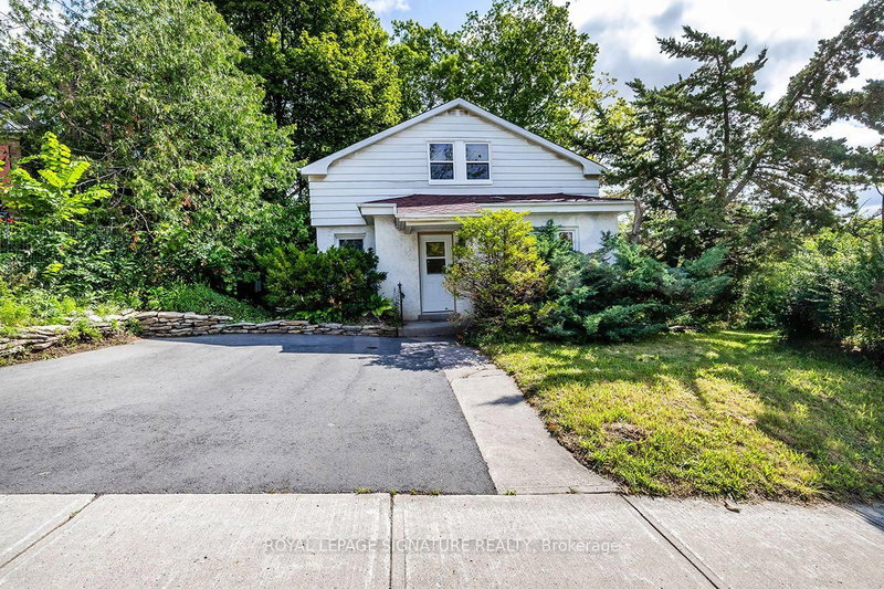 Unit 2 - 688 Aylmer Street