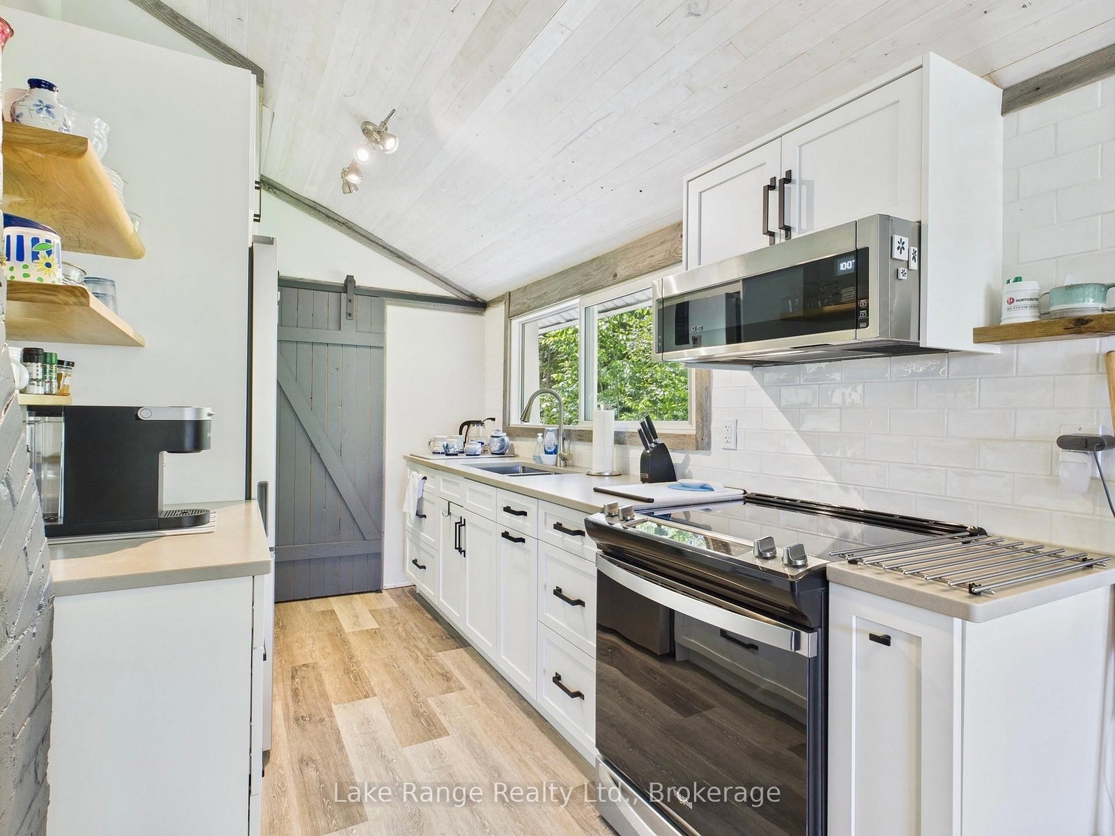 924 Saugeen Street • Kincardine, ON photo 10