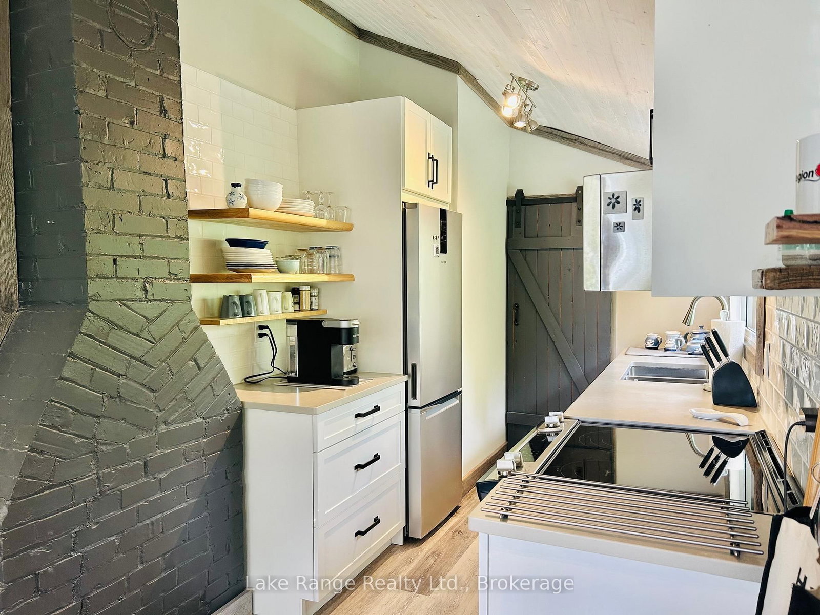 924 Saugeen Street • Kincardine, ON photo 11