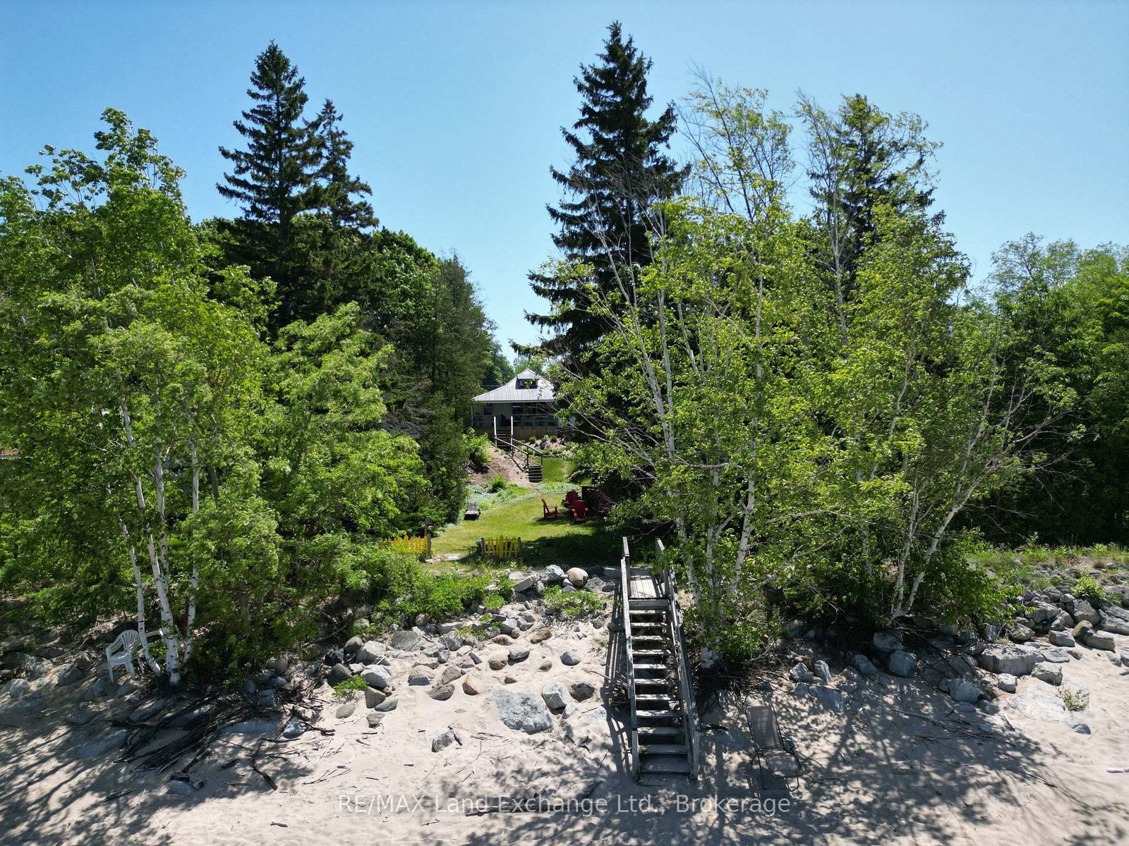 924 Saugeen Street • Kincardine, ON photo 2