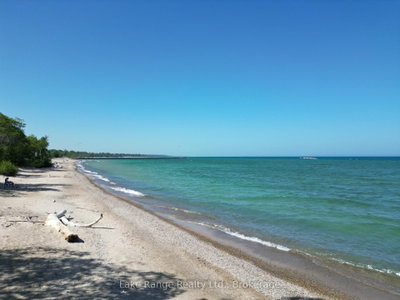 924 Saugeen Street • Kincardine, ON photo 8