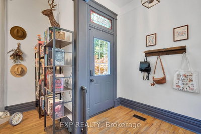 895 Dufferin Avenue • London East, ON photo 3