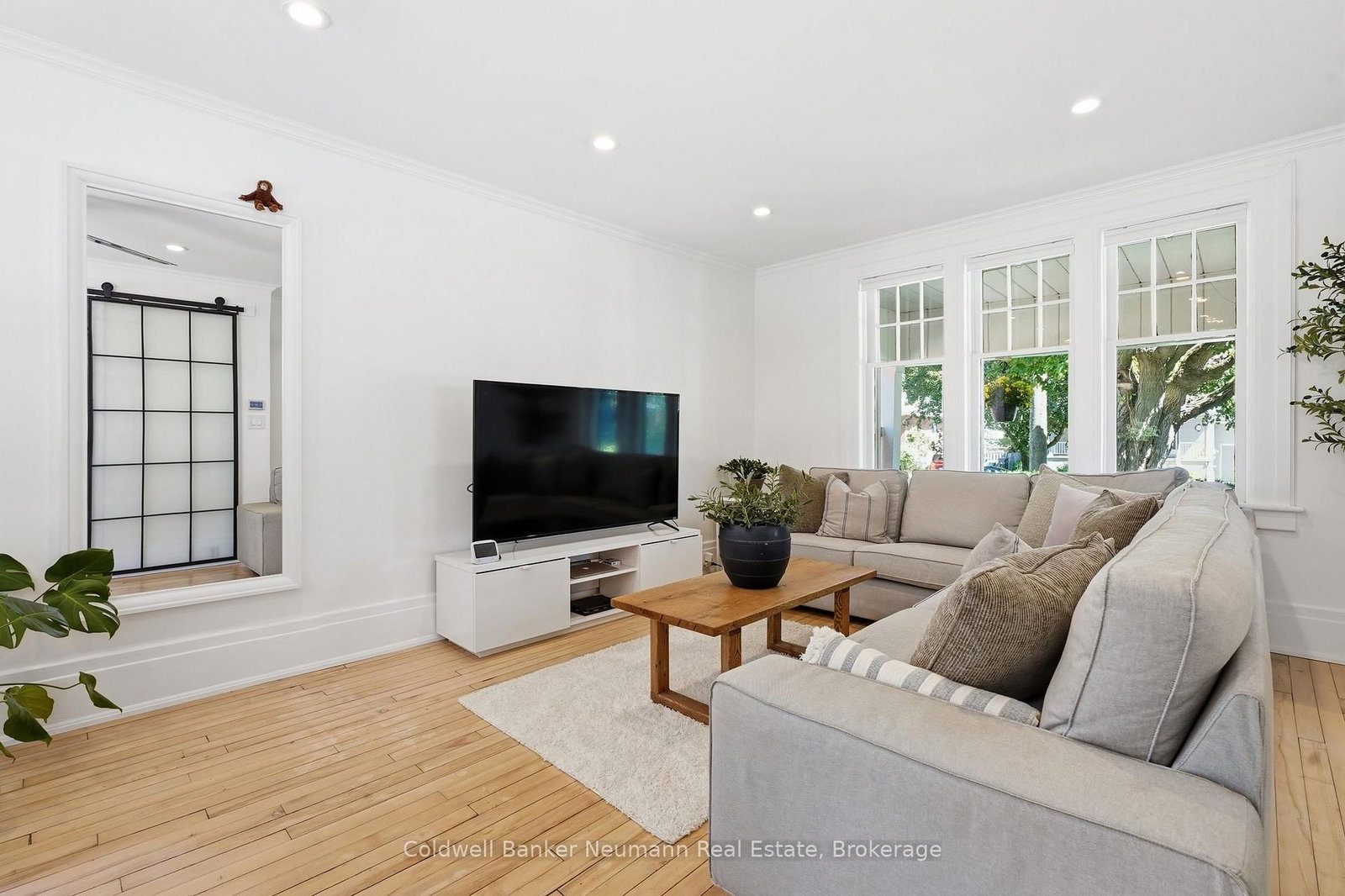 63 Fountain Street W • Guelph, ON photo 10
