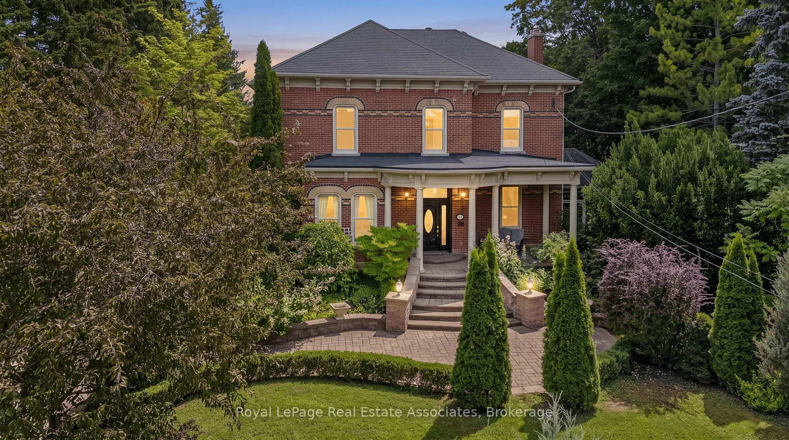 81 Main Street E • Grey Highlands, ON photo 3