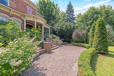 81 Main Street E • Grey Highlands, ON photo 4