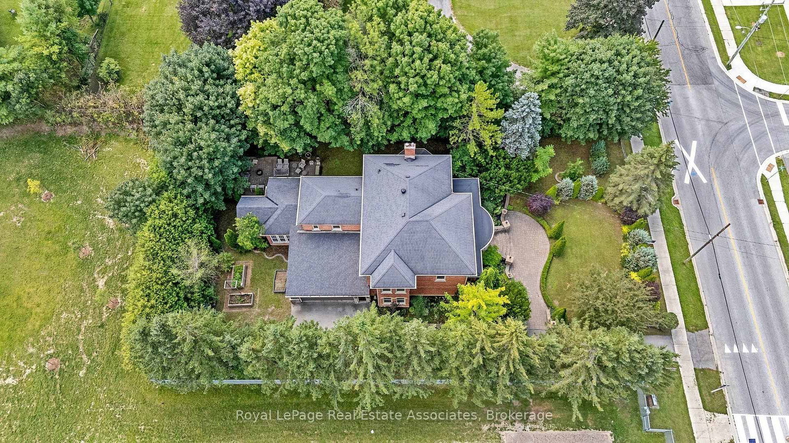 81 Main Street E • Grey Highlands, ON photo 40