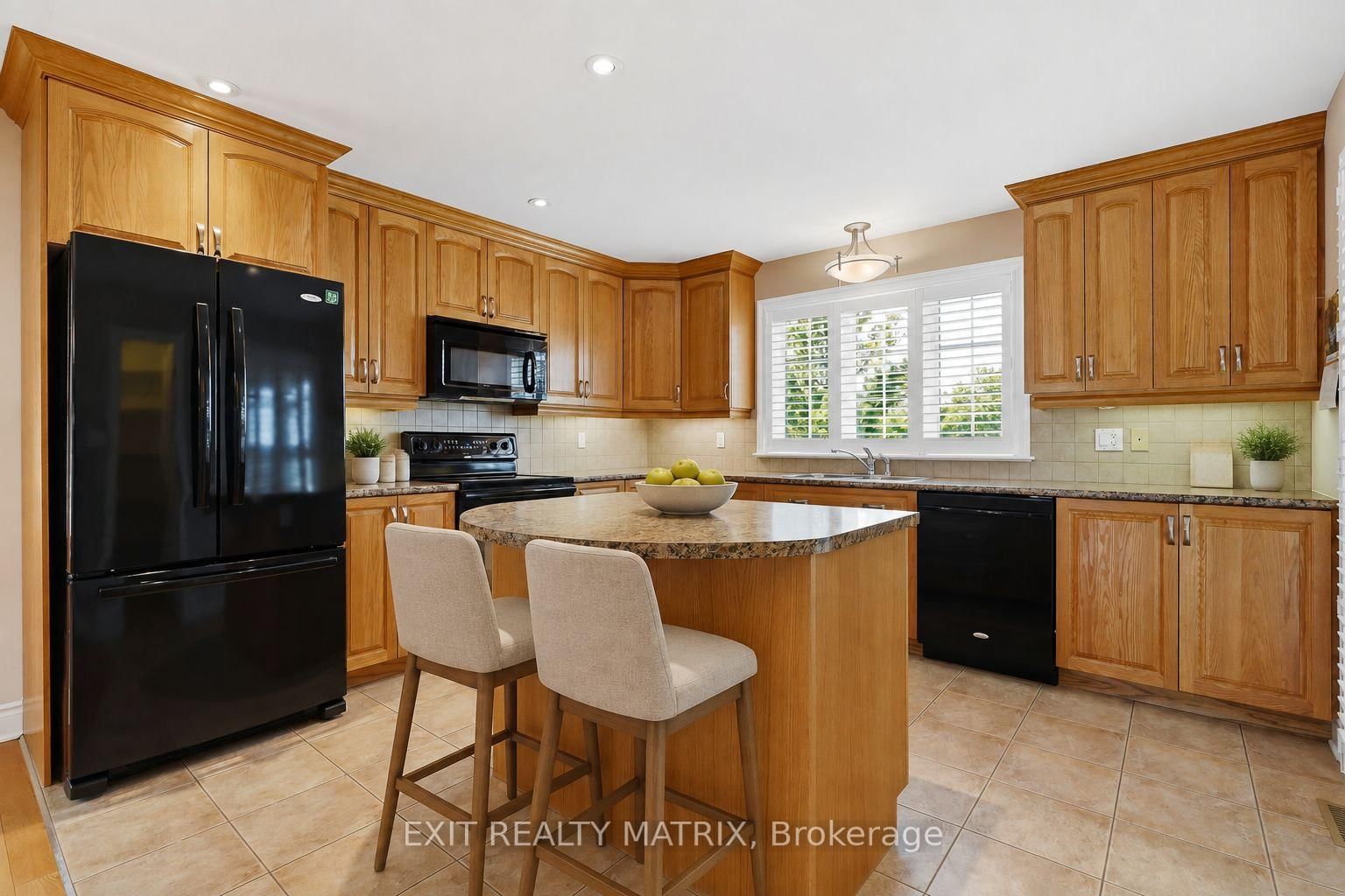 28 Station Trail Street • Russell, ON photo 8