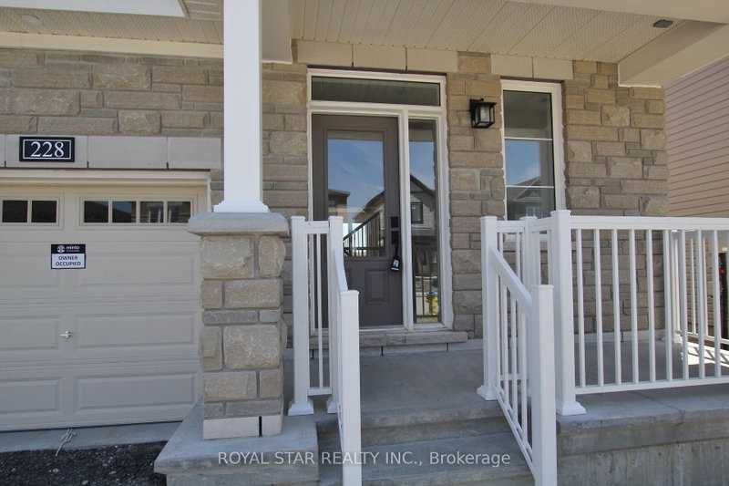 228 Elsie Macgill Walk