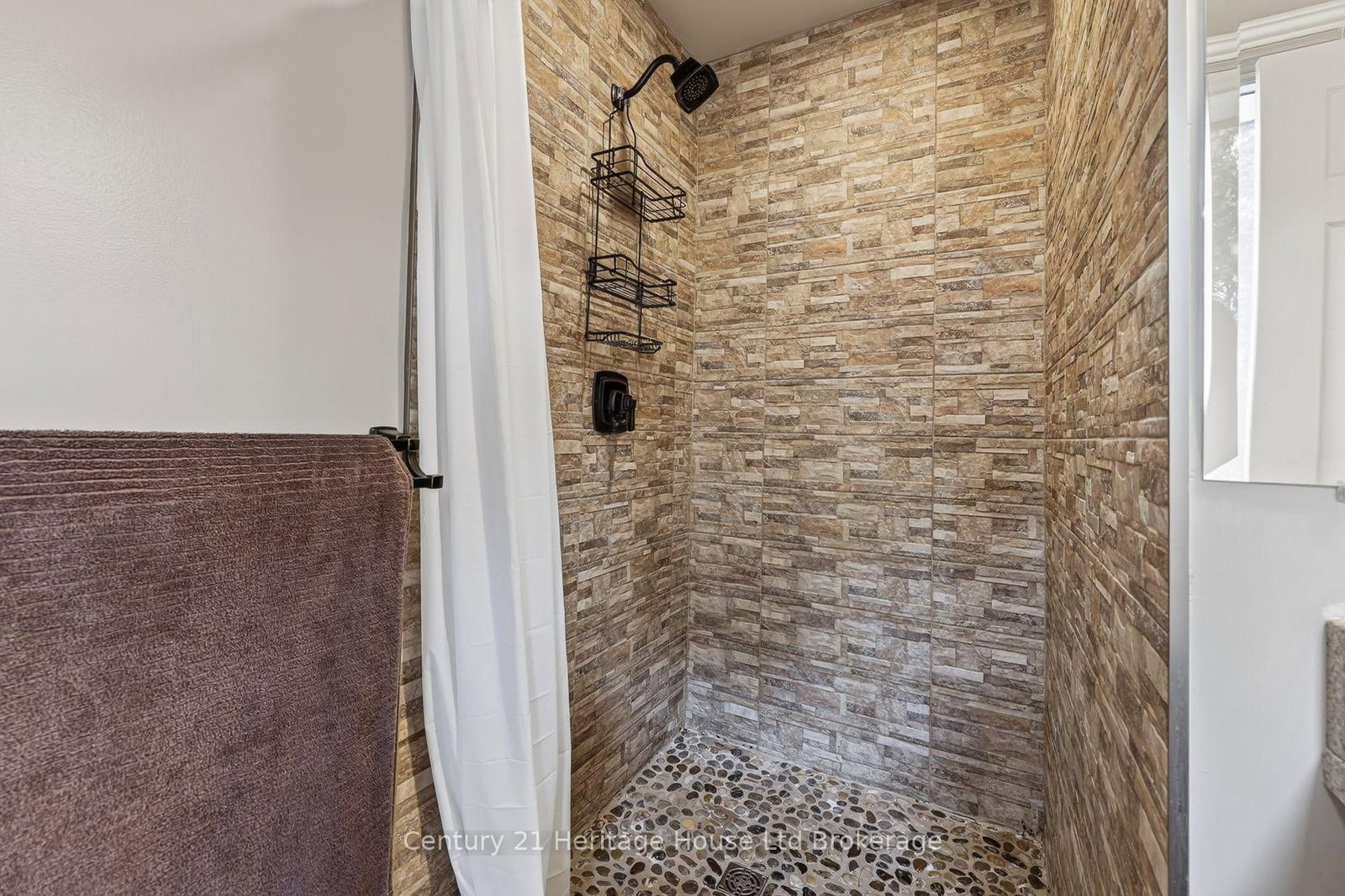 27 SIOUX Crescent • Woodstock, ON photo 27