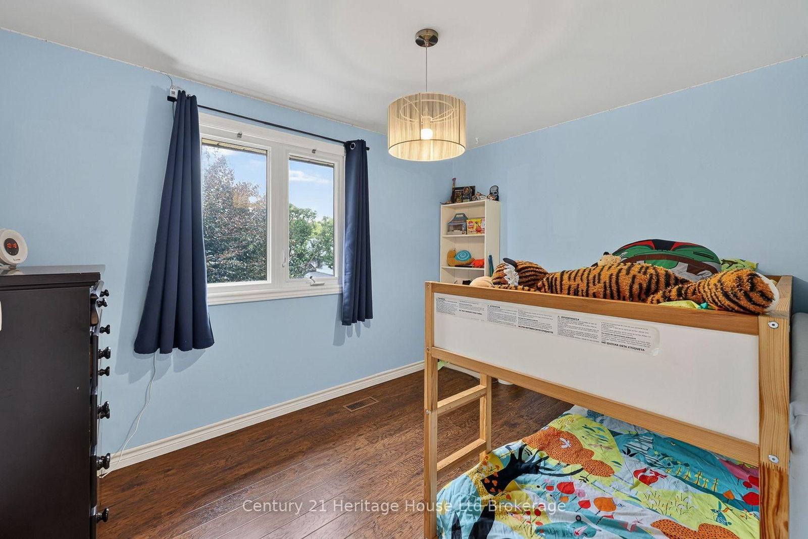 27 SIOUX Crescent • Woodstock, ON photo 28