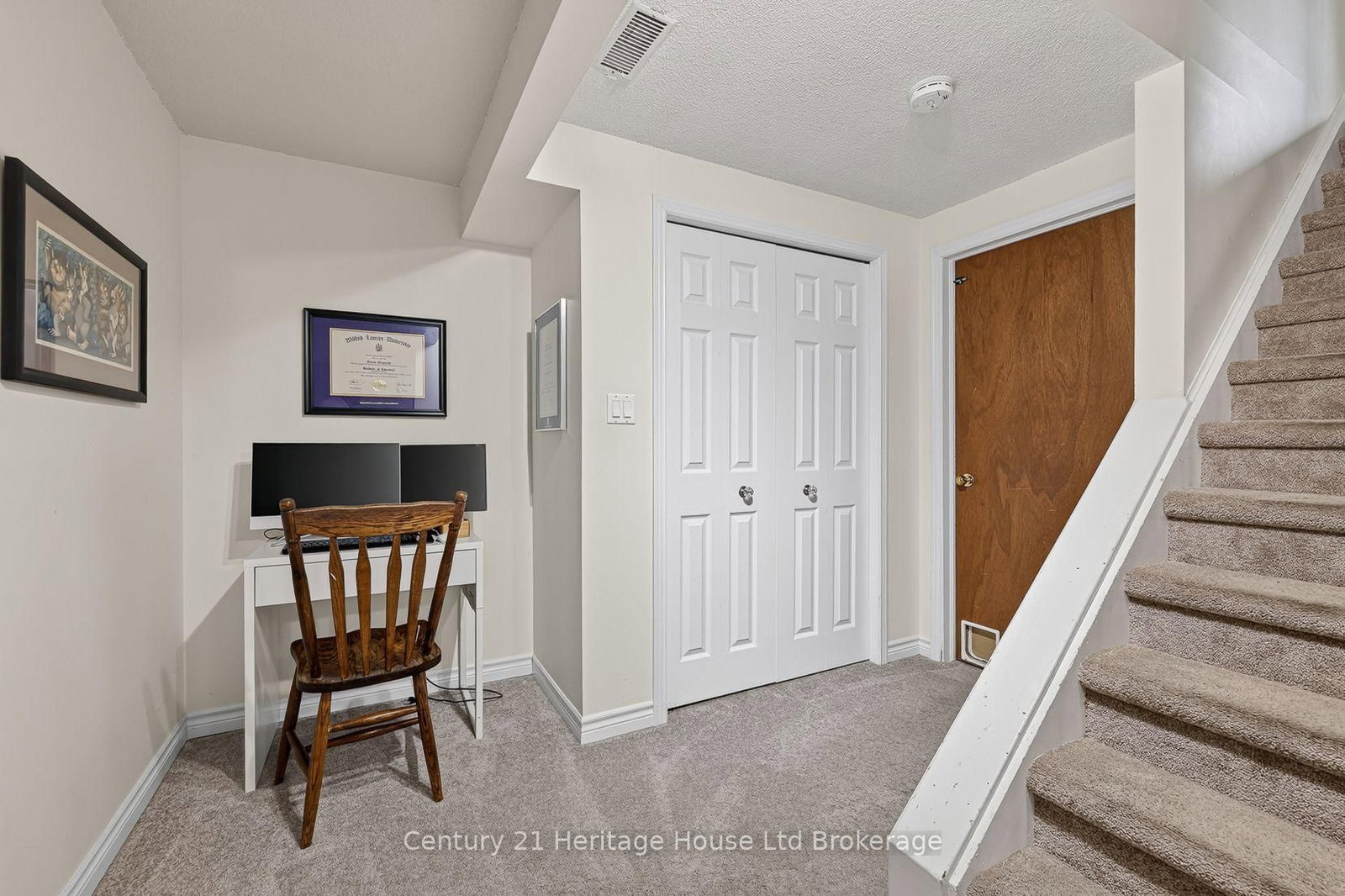 27 SIOUX Crescent • Woodstock, ON photo 33