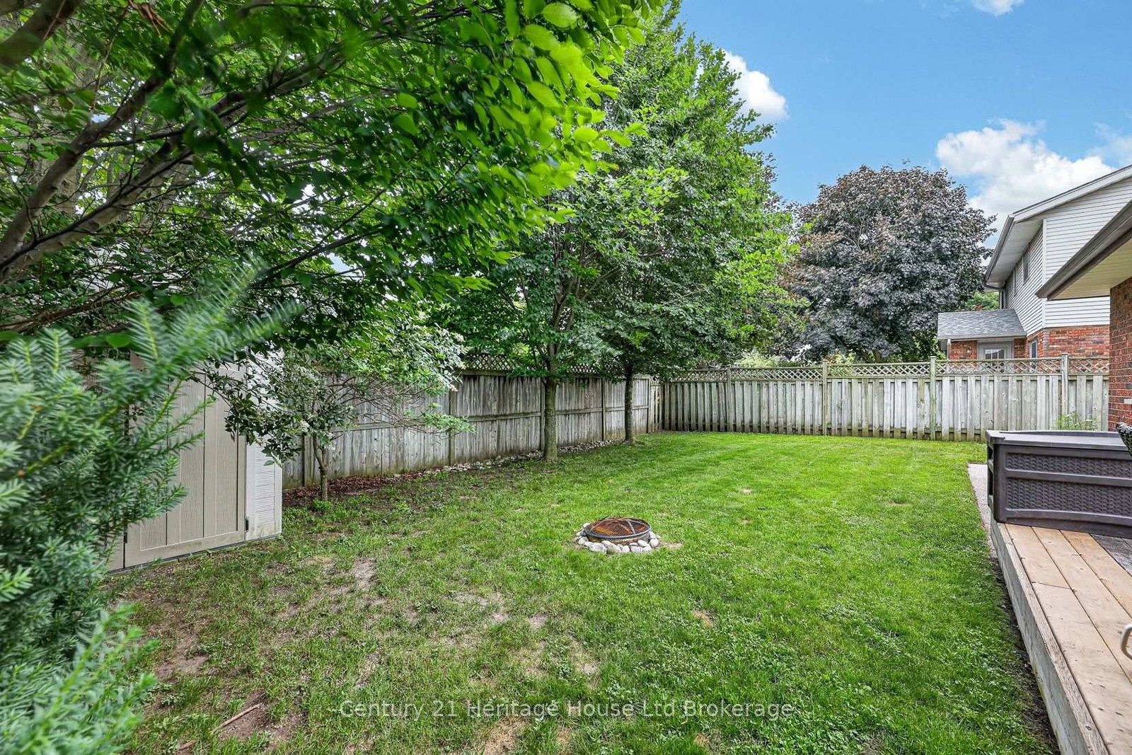27 SIOUX Crescent • Woodstock, ON photo 37