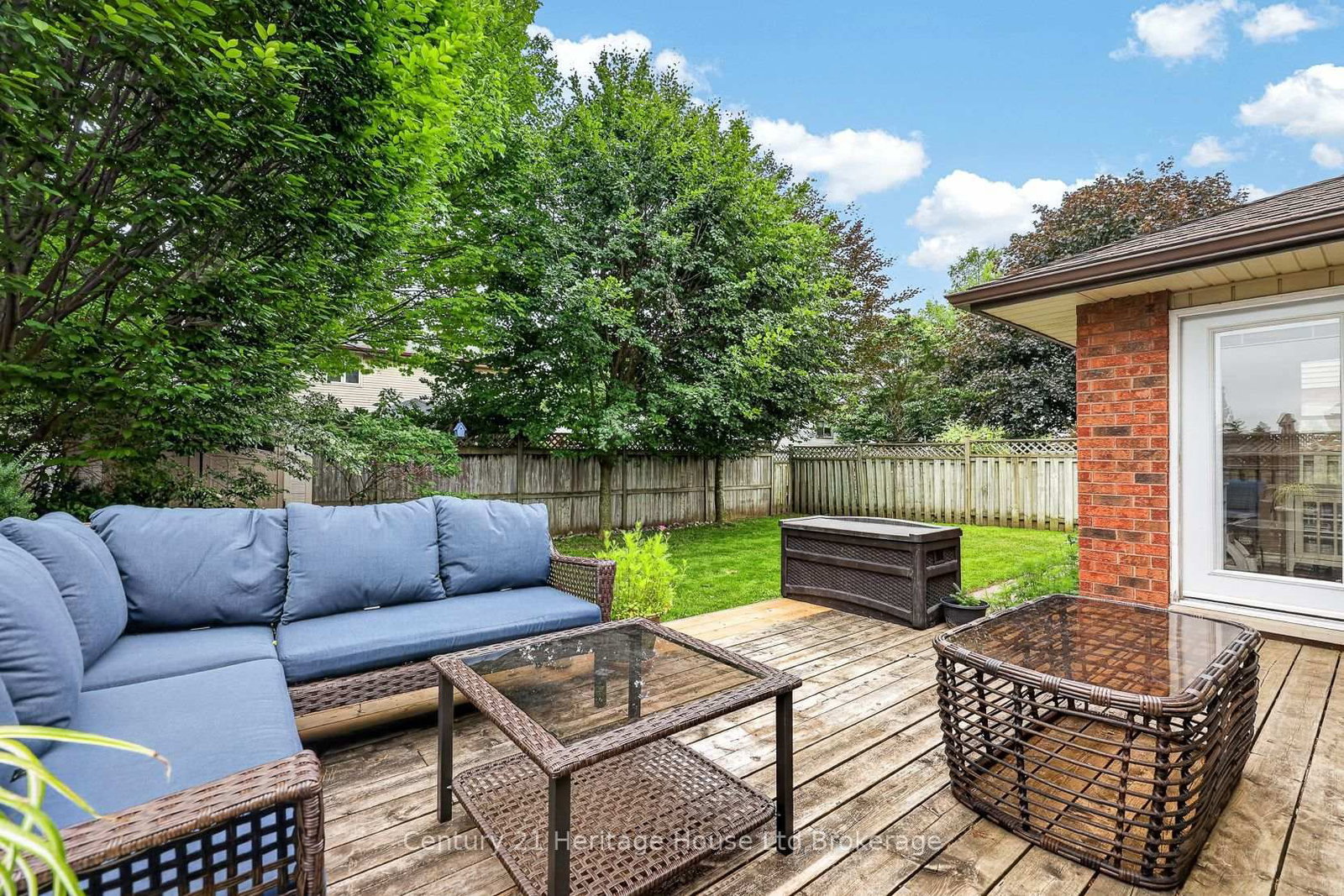 27 SIOUX Crescent • Woodstock, ON photo 40