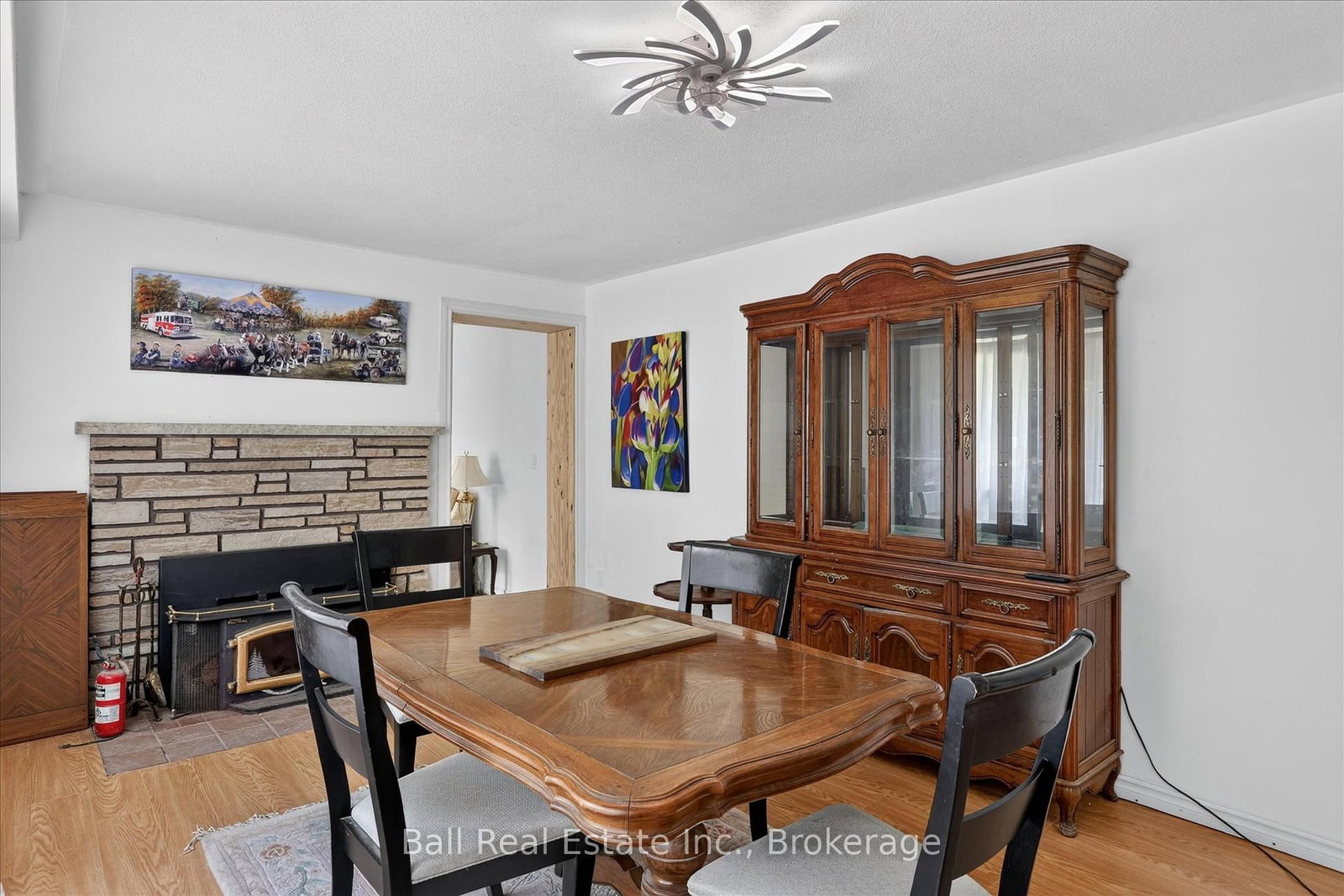 751 Ford Crescent • Cavan Monaghan, ON photo 8
