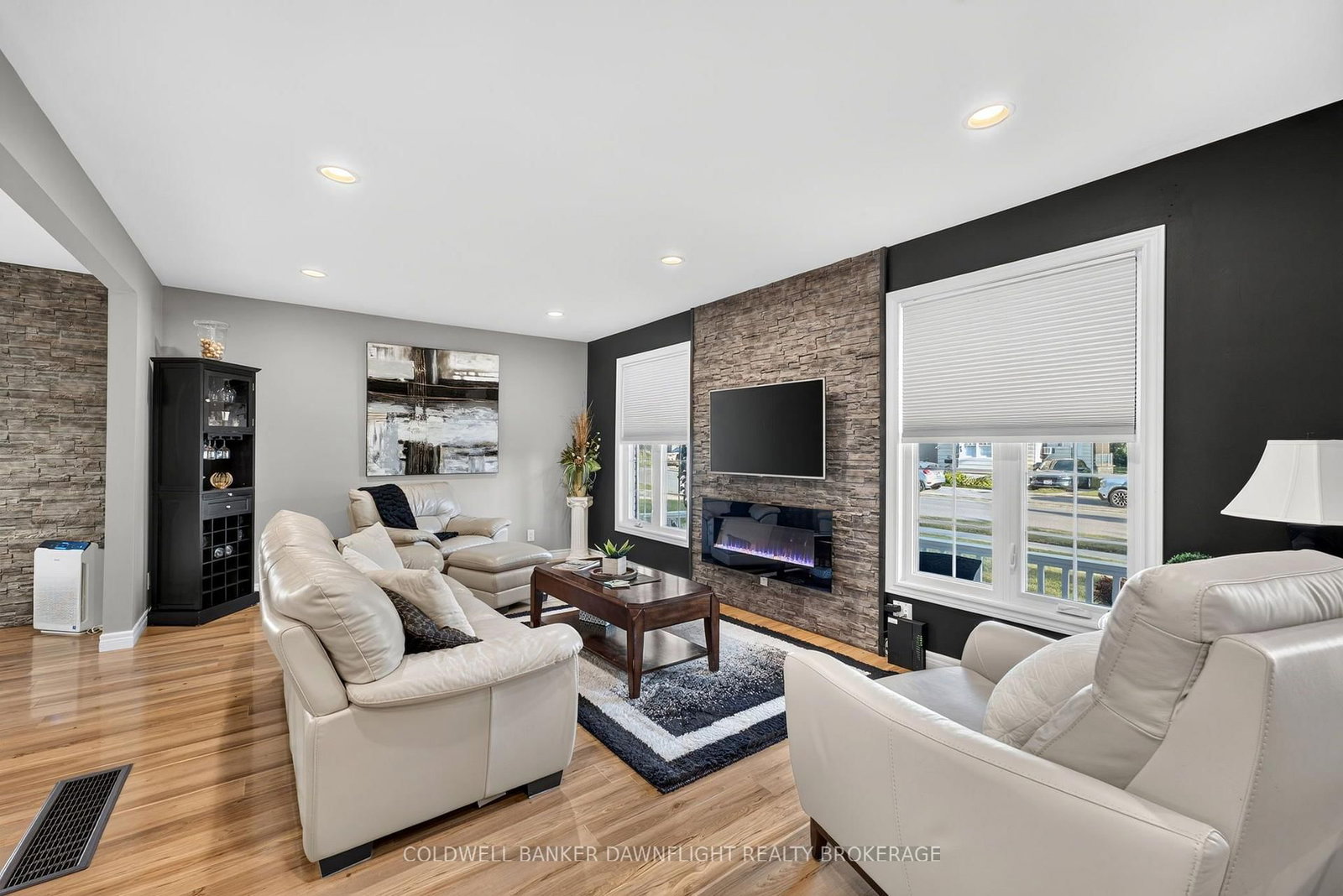 76 Sanders Street W • South Huron, ON photo 10